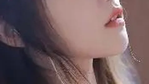 “LOL全球先锋之战蓄势待发，LPL队伍谁将独步江湖，迎战LCK豪强？”