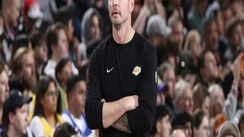 机场三跑道10公里赛：交通攻略、跑者禁止携带物品、行李寄存及抵达时间一览