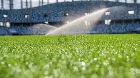 《镜报独家：曼联传奇射手坚定力挺，基恩领衔力挺红魔，共同守护曼联荣耀》